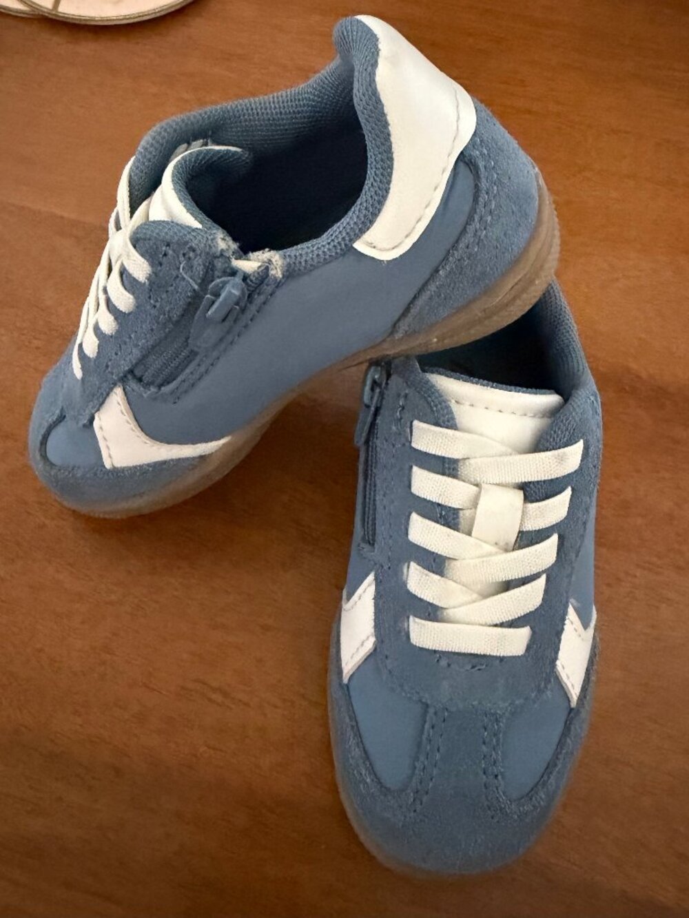 Like New - Zara SOFT SNEAKERS - Size 6.5 Toddler/ 23 European